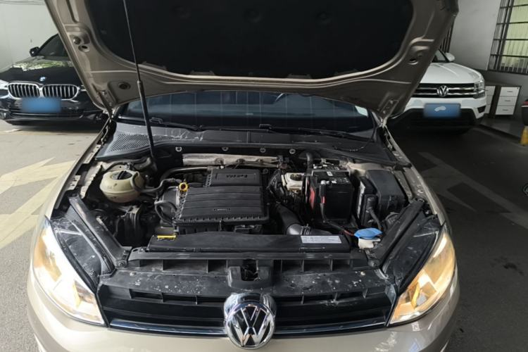 Used Volkswagen Golf 2017 1.6L Automatic Comfort Million-Vehicle Anniversary Edition Engine Bay
