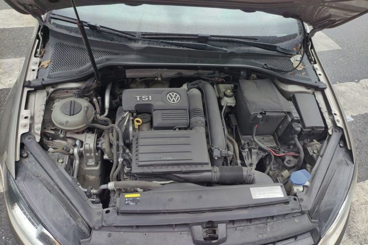 Used Volkswagen Golf 2017 230TSI Automatic Luxury Million-Vehicle Commemorative Edition Engine Bay