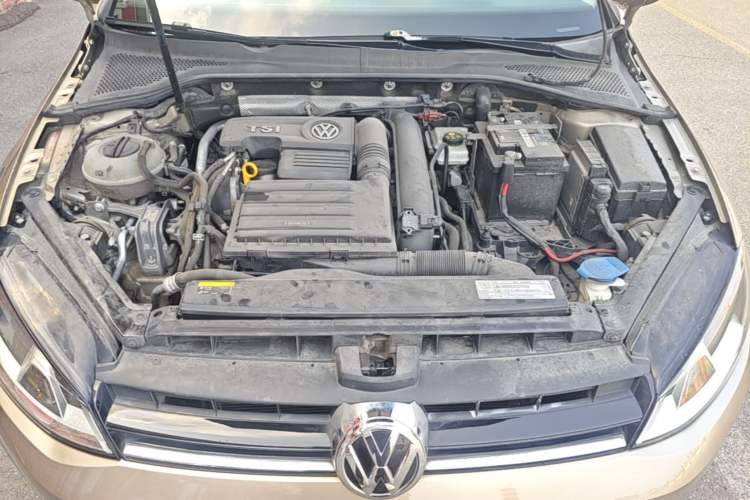 Used Volkswagen Golf 2017 230TSI Automatic Comfort Edition – Celebrating Milestone of One Million Units Engine Bay