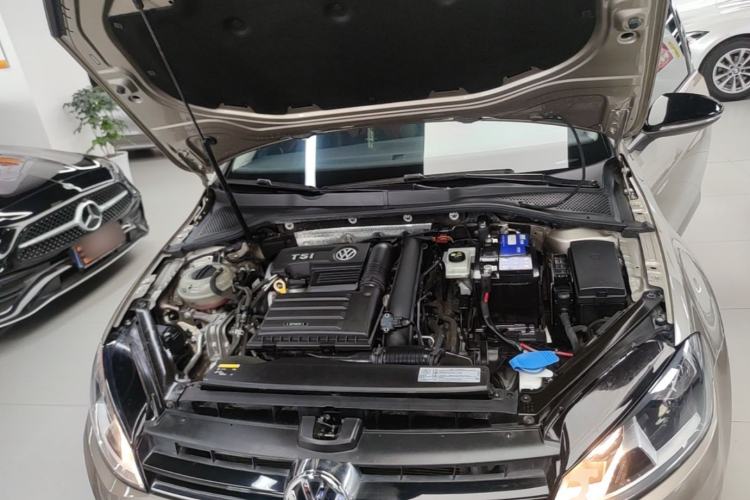 Used Volkswagen Golf 2017 230TSI Automatic Comfort Edition – Celebrating Milestone of One Million Units Engine Bay