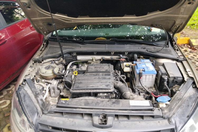 Used Volkswagen Golf 2017 1.6L Automatic Comfort Million-Vehicle Anniversary Edition Engine Bay