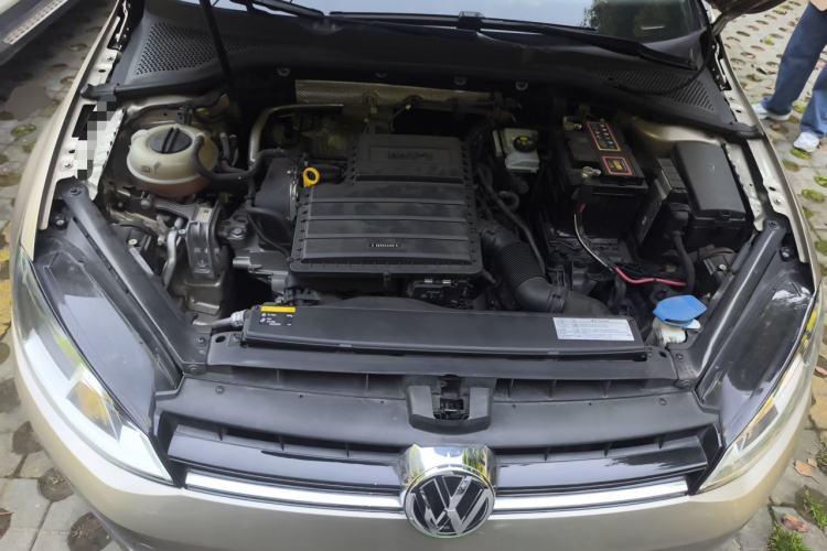Used Volkswagen Golf 2017 1.6L Automatic Comfort Million-Vehicle Anniversary Edition Engine Bay