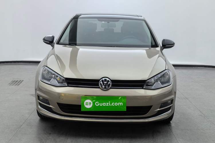 Used Volkswagen Golf 2017 230TSI Automatic Comfort Edition – Celebrating Milestone of One Million Units Exterior 2