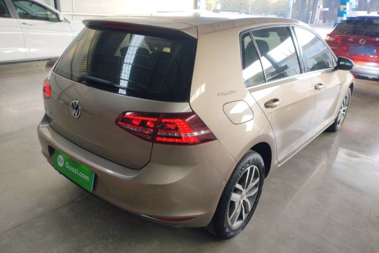 Used Volkswagen Golf 2017 230TSI Automatic Luxury Million-Vehicle Commemorative Edition Exterior 5