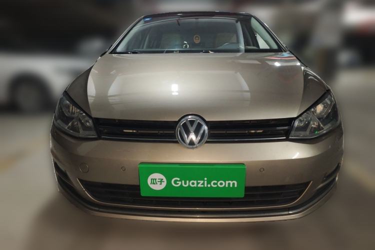 Used Volkswagen Golf 2017 230TSI Automatic Comfort Edition – Celebrating Milestone of One Million Units Front