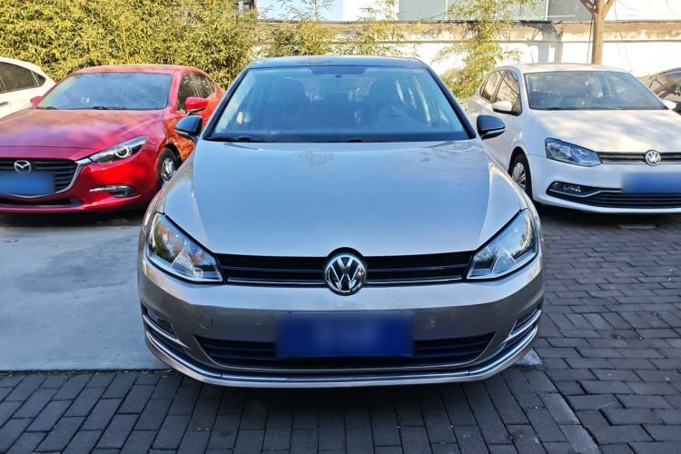 Used Volkswagen Golf 2017 1.6L Automatic Comfort Million-Vehicle Anniversary Edition Front