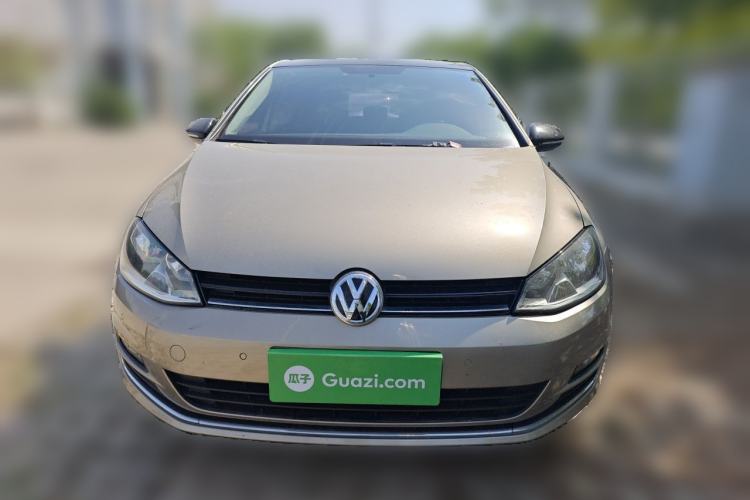 Used Volkswagen Golf 2017 1.6L Automatic Comfort Million-Vehicle Anniversary Edition Front