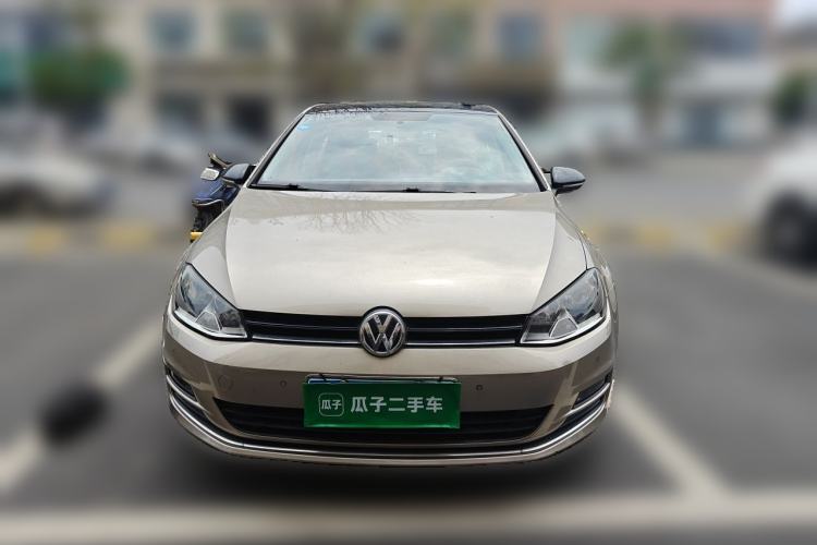 Used Volkswagen Golf 2017 230TSI Automatic Comfort Edition – Celebrating Milestone of One Million Units Front