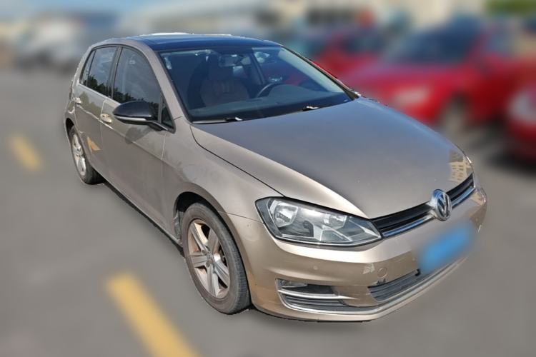 Used Volkswagen Golf 2017 230TSI Automatic Comfort Edition – Celebrating Milestone of One Million Units Front Right 45 Deg