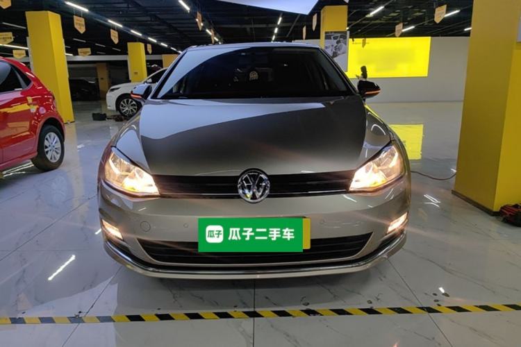 Used Volkswagen Golf 2017 230TSI Automatic Comfort Edition – Celebrating Milestone of One Million Units Front