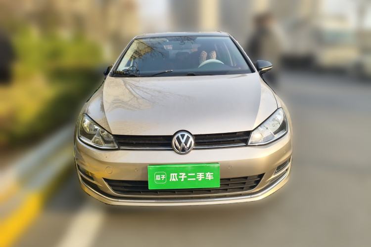 Used Volkswagen Golf 2017 230TSI Automatic Comfort Edition – Celebrating Milestone of One Million Units Front