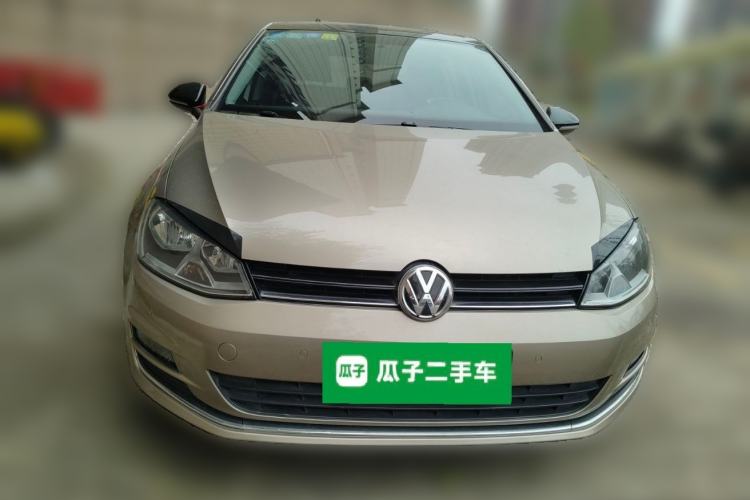 Used Volkswagen Golf 2017 1.6L Automatic Comfort Million-Vehicle Anniversary Edition Front