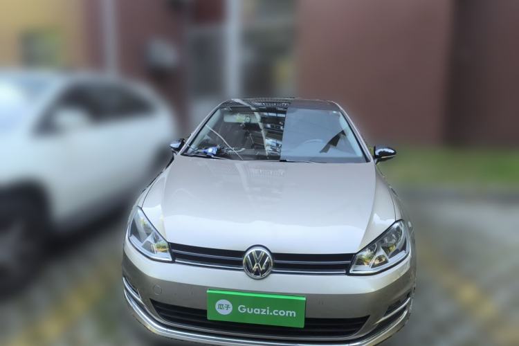 Used Volkswagen Golf 2017 1.6L Automatic Comfort Million-Vehicle Anniversary Edition Front