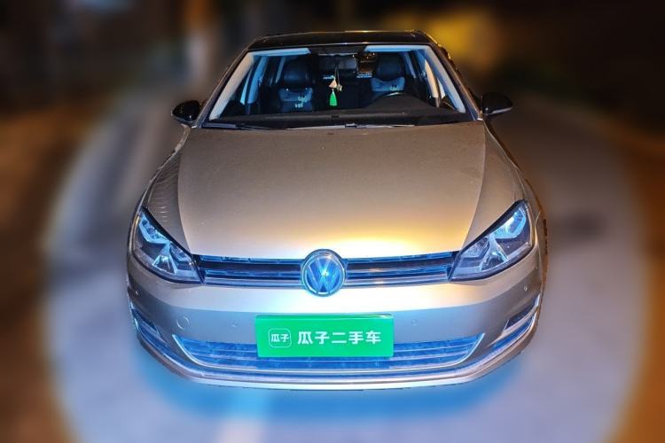 Used Volkswagen Golf 2017 230TSI Automatic Comfort Edition – Celebrating Milestone of One Million Units Front
