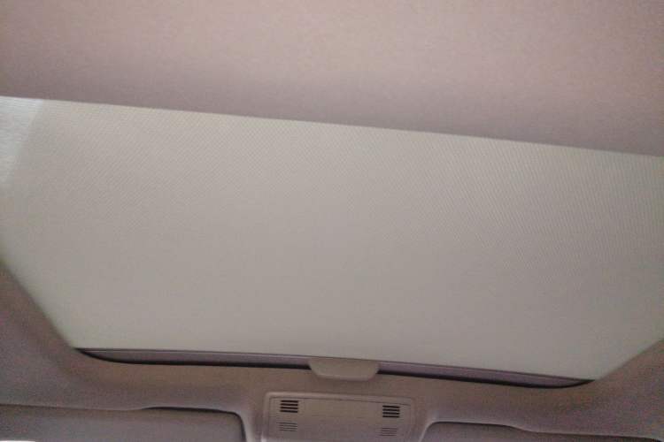 Used Volkswagen Golf 2017 1.6L Automatic Comfort Million-Vehicle Anniversary Edition Headliner