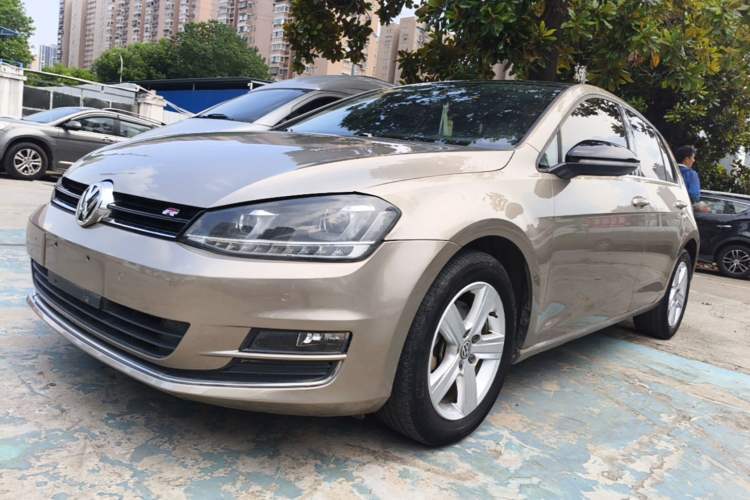 Used Volkswagen Golf 2017 1.6L Automatic Comfort Million-Vehicle Anniversary Edition Guazi used car, China used car export, Used car for sale, Used cars, Cheapest cars for sale