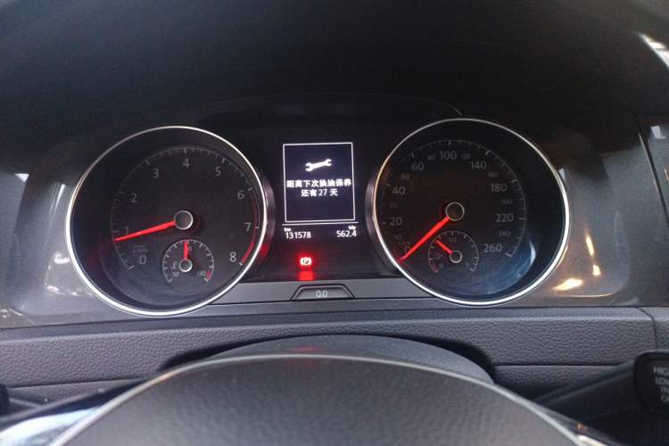 Used Volkswagen Golf 2017 230TSI Automatic Comfort Edition – Celebrating Milestone of One Million Units Instrument Cluster