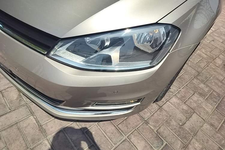 Used Volkswagen Golf 2017 1.6L Automatic Comfort Million-Vehicle Anniversary Edition Left Front Headlight