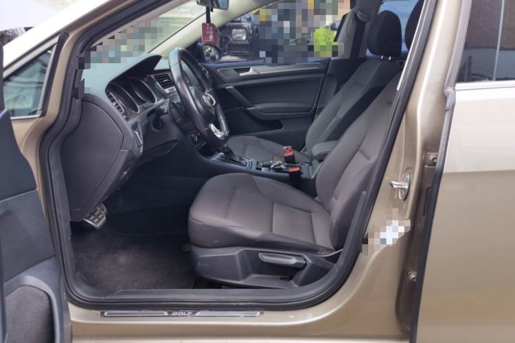 Used Volkswagen Golf 2017 230TSI Automatic Comfort Edition – Celebrating Milestone of One Million Units Left Front Seat