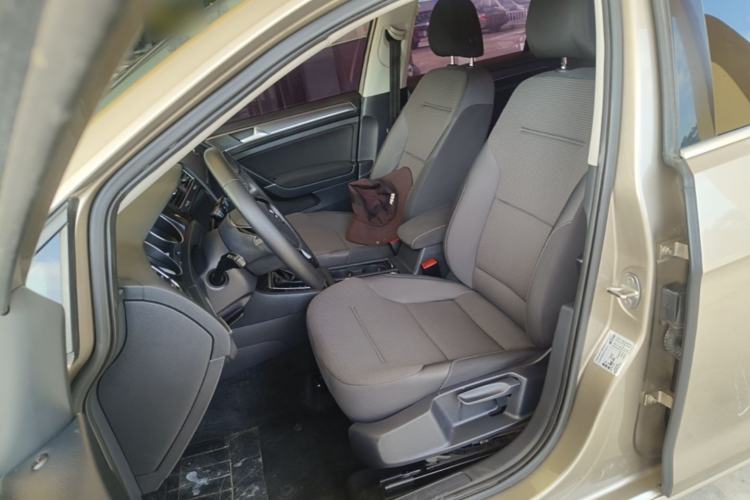 Used Volkswagen Golf 2017 230TSI Automatic Comfort Edition – Celebrating Milestone of One Million Units Left Front Seat