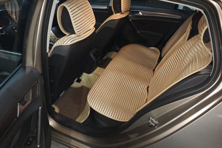 Used Volkswagen Golf 2017 230TSI Automatic Comfort Edition – Celebrating Milestone of One Million Units Left Rear Seat
