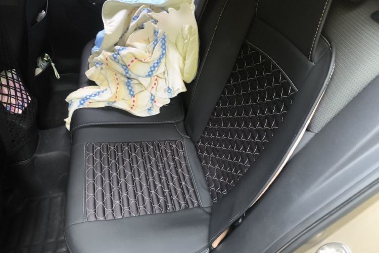 Used Volkswagen Golf 2017 1.6L Automatic Comfort Million-Vehicle Anniversary Edition Left Rear Seat