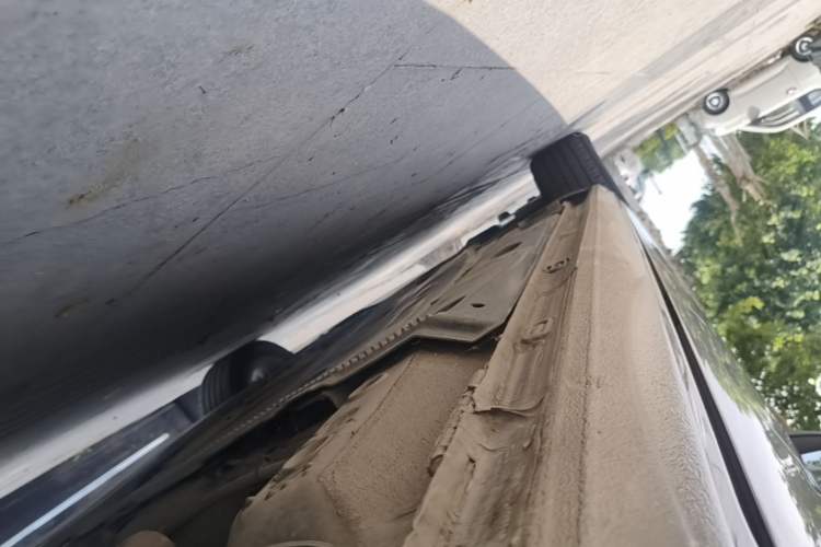 Used Volkswagen Golf 2017 1.6L Automatic Comfort Million-Vehicle Anniversary Edition Left Side Sill