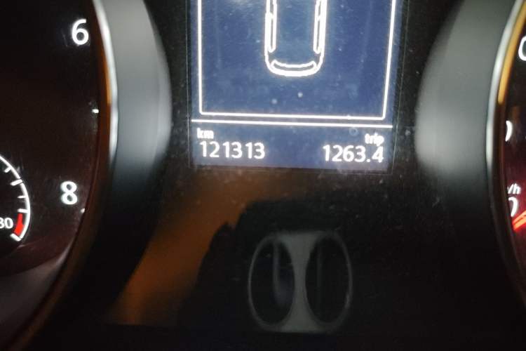Used Volkswagen Golf 2017 230TSI Automatic Comfort Edition – Celebrating Milestone of One Million Units Odometer Close Up