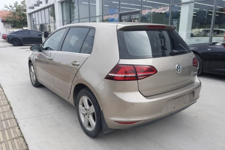 Used Volkswagen Golf 2017 1.6L Automatic Comfort Million-Vehicle Anniversary Edition Rear Left 45 Deg