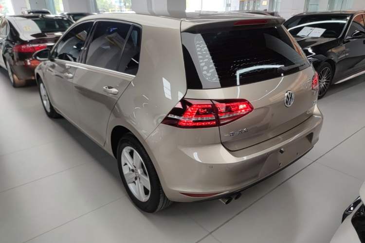 Used Volkswagen Golf 2017 230TSI Automatic Comfort Edition – Celebrating Milestone of One Million Units Rear Left 45 Deg