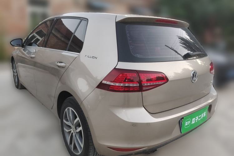 Used Volkswagen Golf 2017 230TSI Automatic Luxury Million-Vehicle Commemorative Edition Rear Left 45 Deg