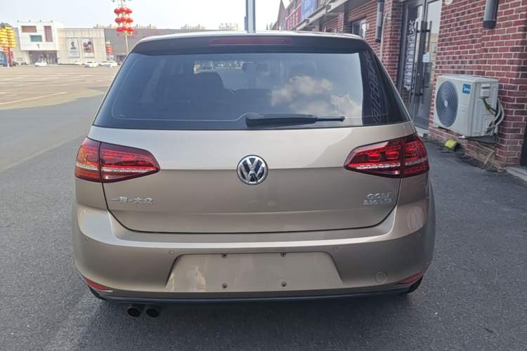 Used Volkswagen Golf 2017 230TSI Automatic Comfort Edition – Celebrating Milestone of One Million Units Rear