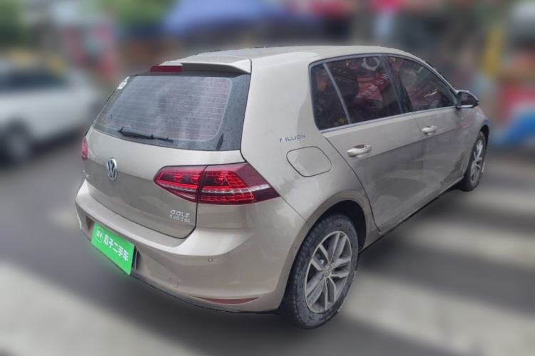 Used Volkswagen Golf 2017 230TSI Automatic Luxury Million-Vehicle Commemorative Edition Rear Right 45 Deg