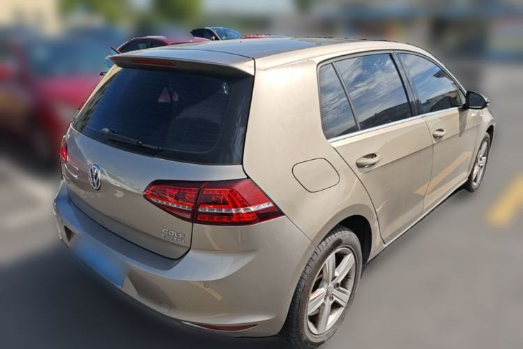 Used Volkswagen Golf 2017 230TSI Automatic Comfort Edition – Celebrating Milestone of One Million Units Rear Right 45 Deg