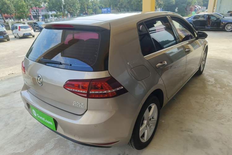 Used Volkswagen Golf 2017 230TSI Automatic Comfort Edition – Celebrating Milestone of One Million Units Rear Right 45 Deg