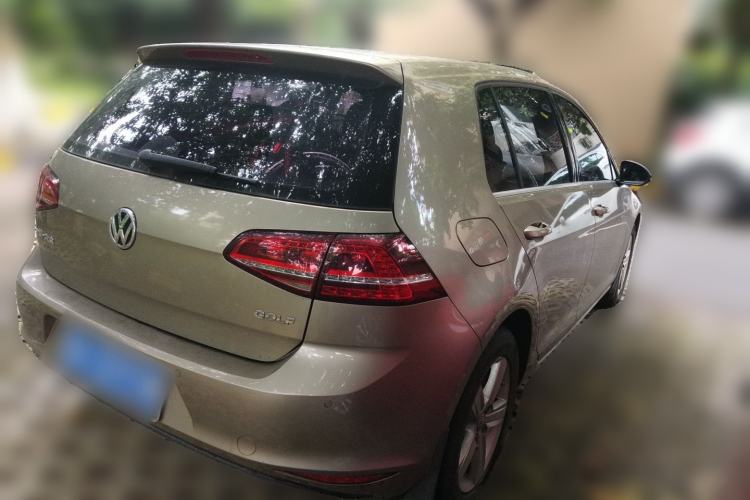 Used Volkswagen Golf 2017 1.6L Automatic Comfort Million-Vehicle Anniversary Edition Rear Right 45 Deg