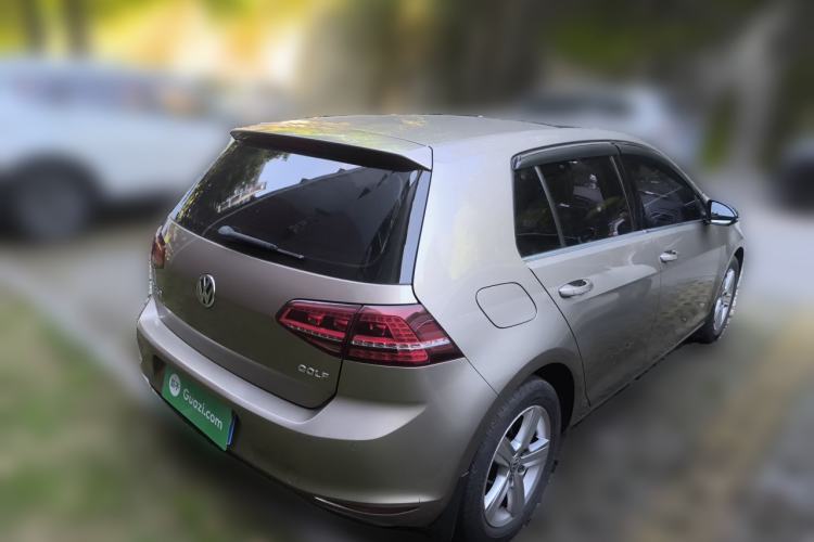 Used Volkswagen Golf 2017 1.6L Automatic Comfort Million-Vehicle Anniversary Edition Rear Right 45 Deg