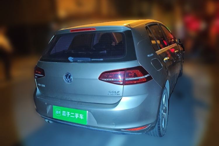 Used Volkswagen Golf 2017 230TSI Automatic Comfort Edition – Celebrating Milestone of One Million Units Rear Right 45 Deg