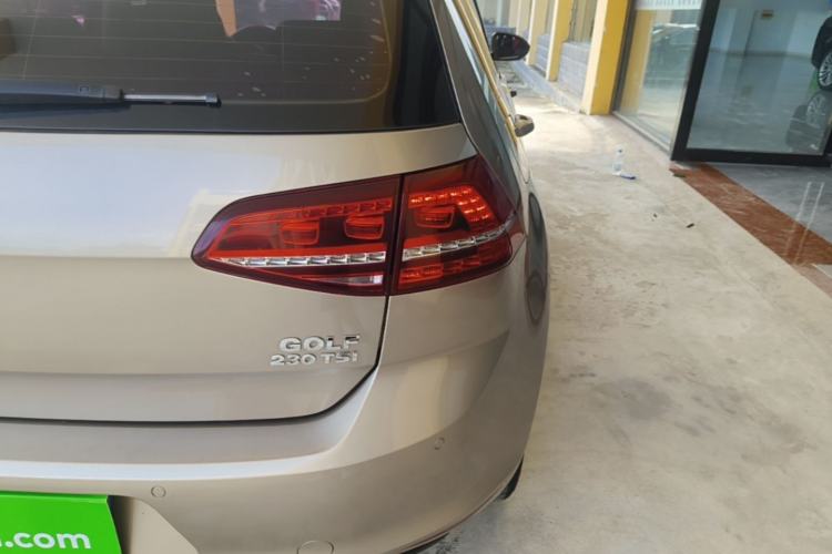 Used Volkswagen Golf 2017 230TSI Automatic Comfort Edition – Celebrating Milestone of One Million Units Right Rear Taillight