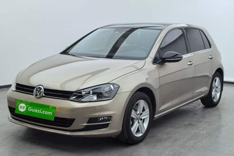 Used Volkswagen Golf 2017 230TSI Automatic Comfort Edition – Celebrating Milestone of One Million Units Guazi used car, China used car export, Used car for sale, Used  cars, Cheapest cars for sale