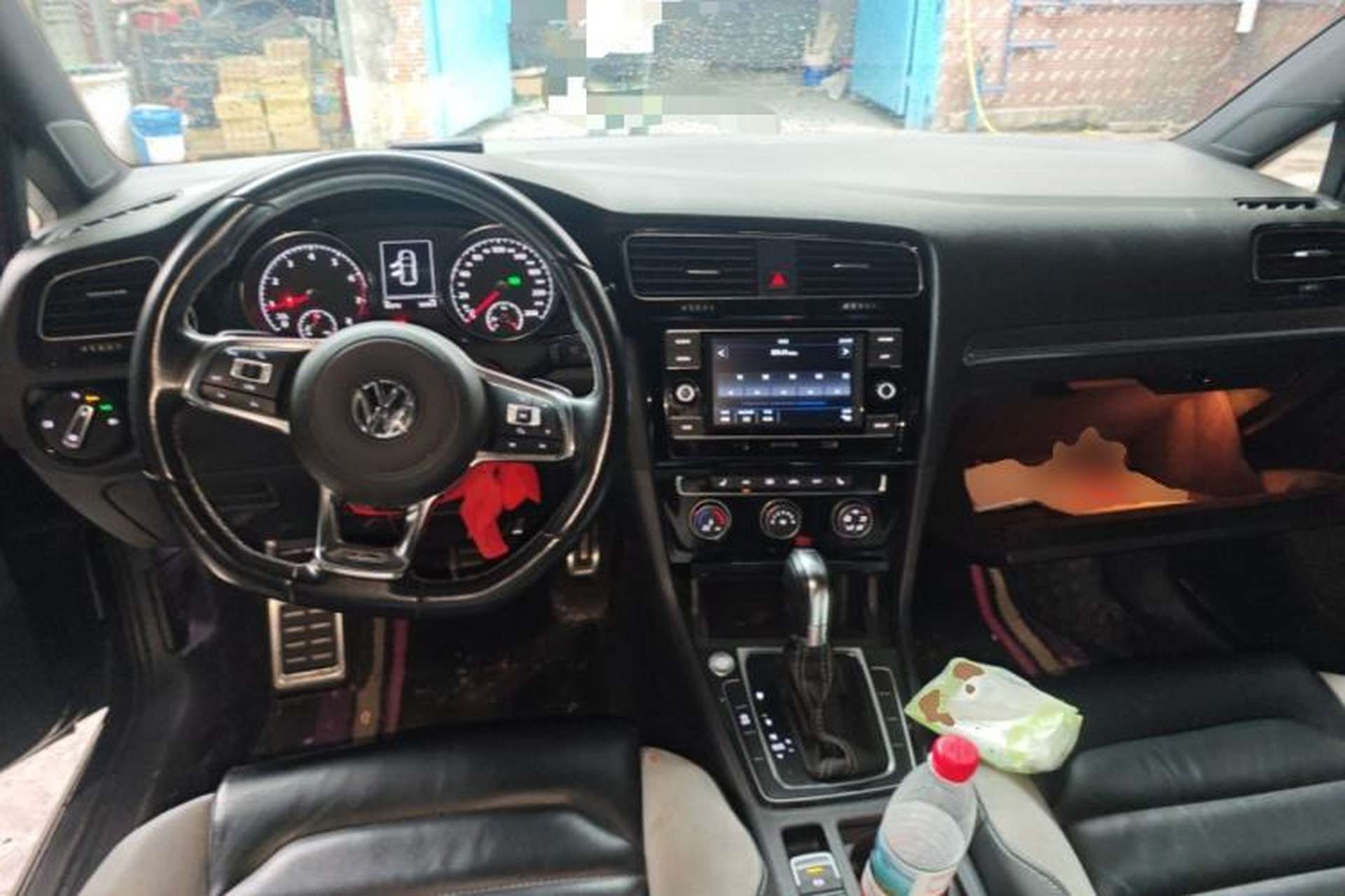 Used Volkswagen Golf 2018 280TSI Automatic R-Line Model Center Console