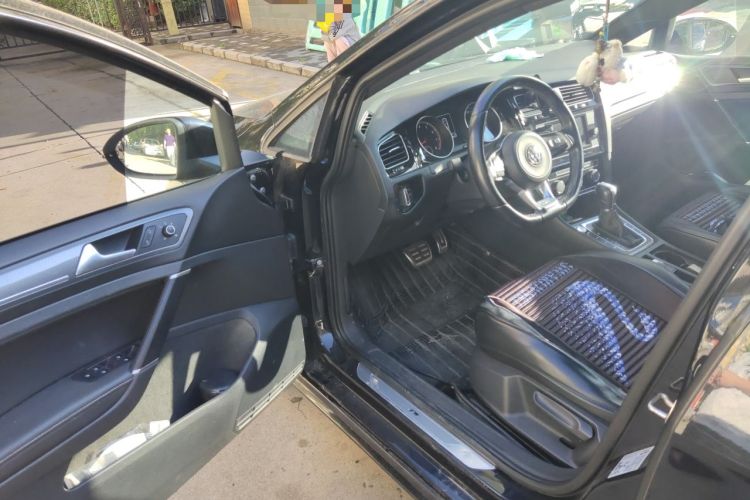 Used Volkswagen Golf 2018 280TSI Automatic R-Line Model Driver Seat