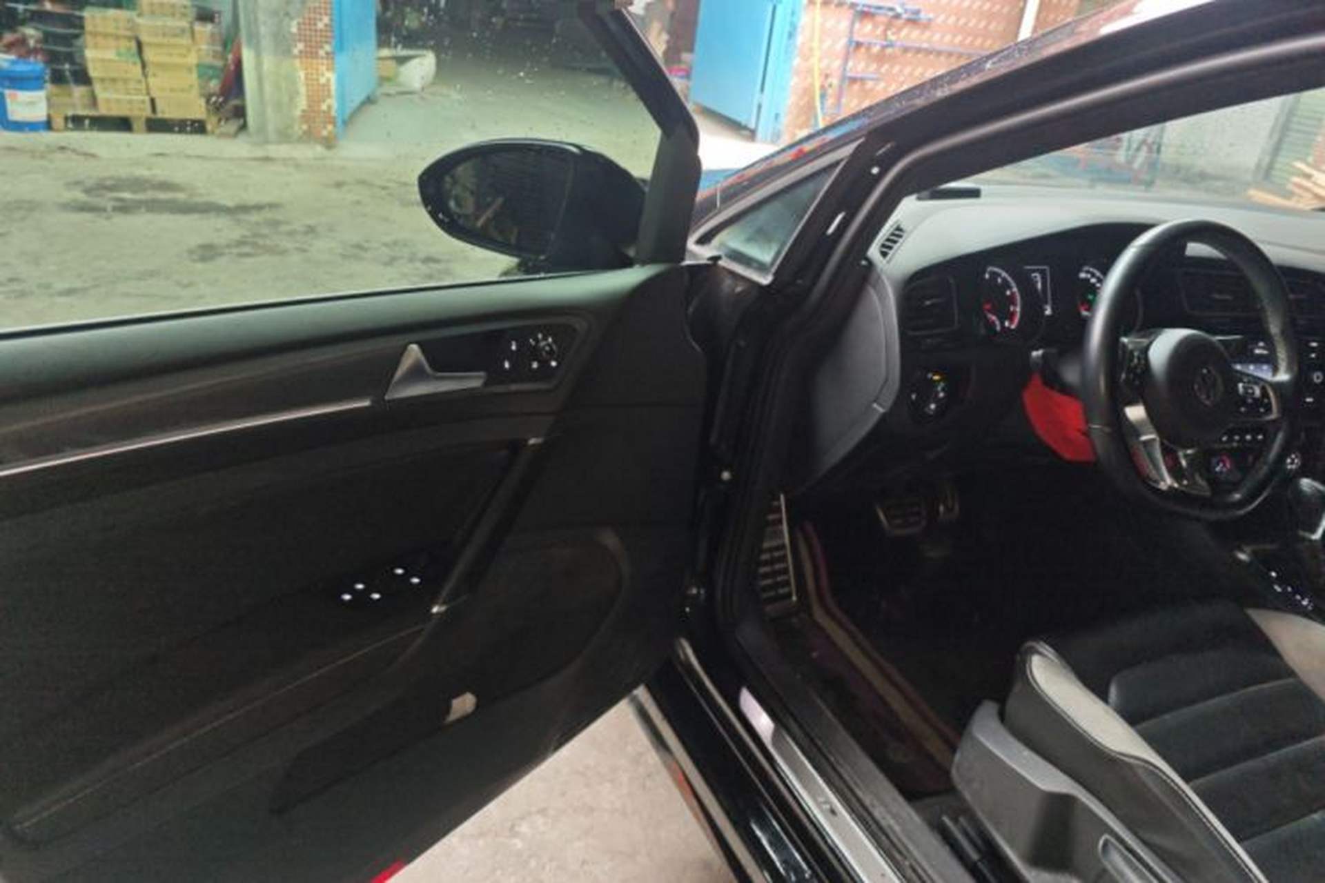 Used Volkswagen Golf 2018 280TSI Automatic R-Line Model Driver Seat
