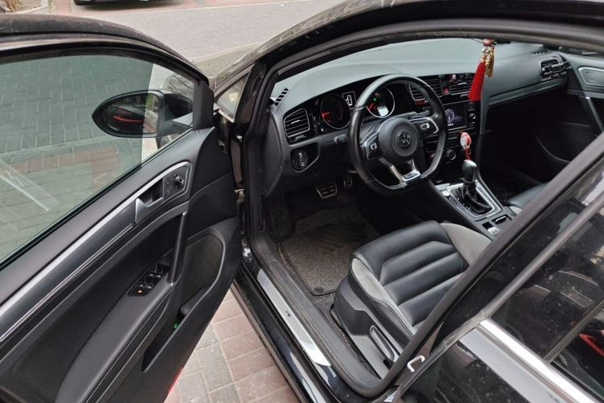 Used Volkswagen Golf 2018 280TSI Automatic R-Line Model Driver Seat