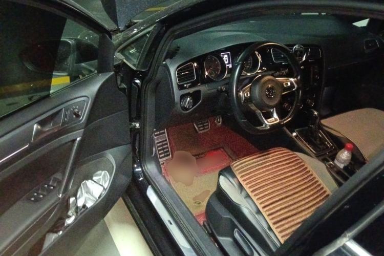 Used Volkswagen Golf 2018 280TSI Automatic R-Line Model Driver Seat