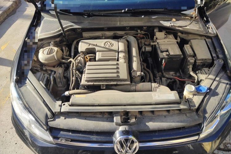 Used Volkswagen Golf 2018 280TSI Automatic R-Line Model Engine Bay