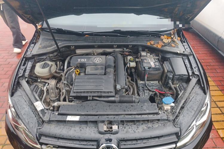 Used Volkswagen Golf 2018 280TSI Automatic R-Line Model Engine Bay