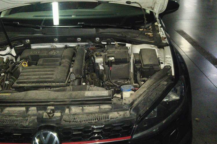 Used Volkswagen Golf 2018 230TSI Automatic Comfort Model Engine Bay Left