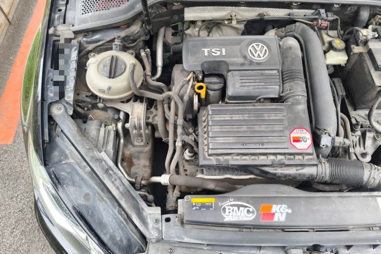 Used Volkswagen Golf 2018 280TSI Automatic R-Line Model Engine Bay Right