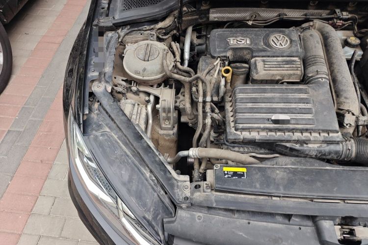 Used Volkswagen Golf 2018 280TSI Automatic R-Line Model Engine Bay Right